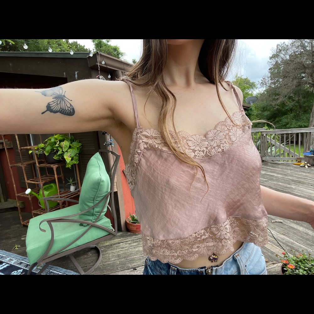 Brandy Melville crop lace cami